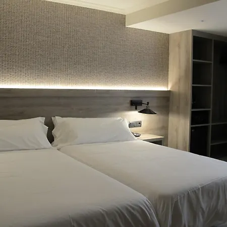 Metropol 호텔 료렛 드 마르