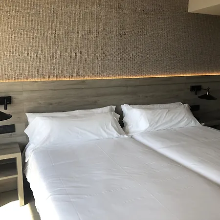 Metropol מלון 4*