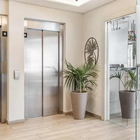 Metropol 료렛 드 마르