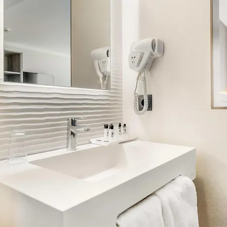 Metropol يوريت دي مار