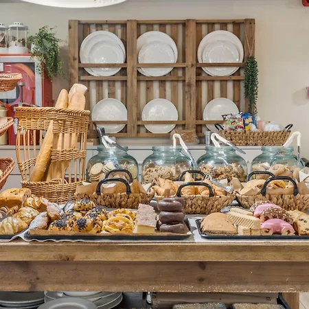 호텔 Metropol 료렛 드 마르