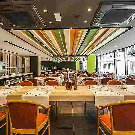 Metropol 호텔 료렛 드 마르