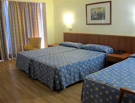 فندق Metropol 4*