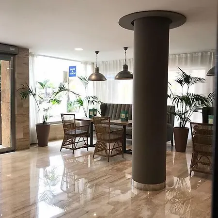 Metropol Lloret de Mar