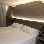 Metropol فندق